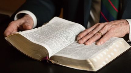 Detuvieron a un pastor evangélico por abusar a una chica de 16 años para salvar su alma