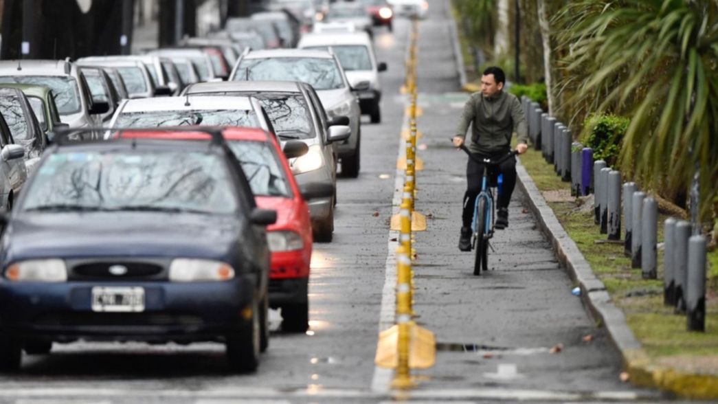 Martes de lluvias, tormentas y ráfagas de viento: así va a seguir el clima en La Plata