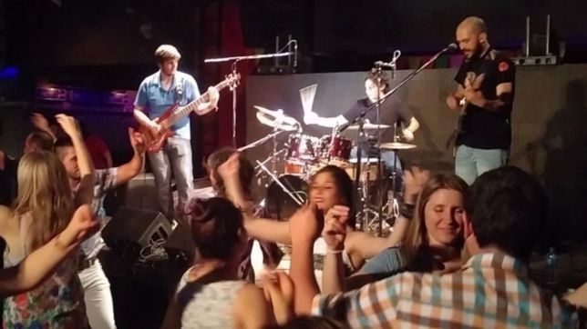 en la previa al fin de semana todo sobre musica, la buena cocina, cine y mucho mas