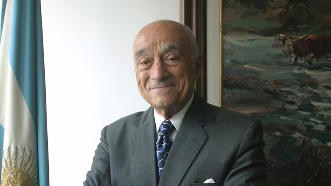 murio el empresario enrique eskenazi, fundador y presidente del grupo petersen