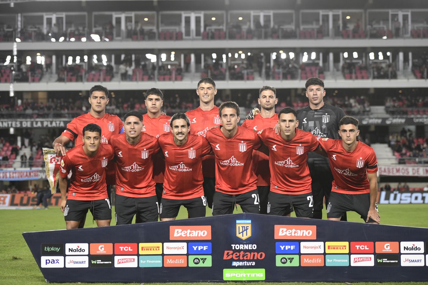 Estudiantes Tigre formación.JPG