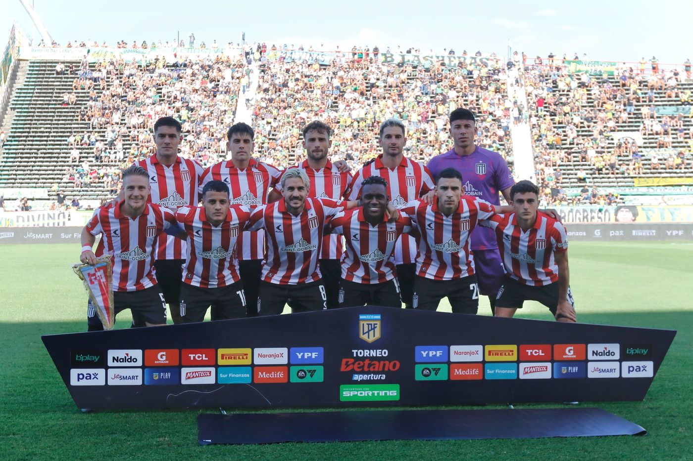Estudiantes Aldosivi formación.jpg