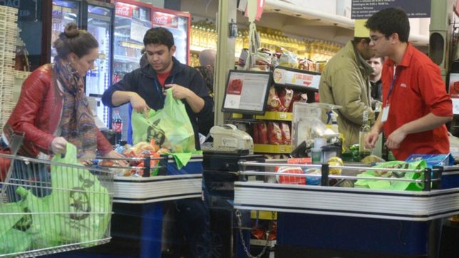 walmart y el nene se suman a los descuentos del banco provincia por el supermiercoles