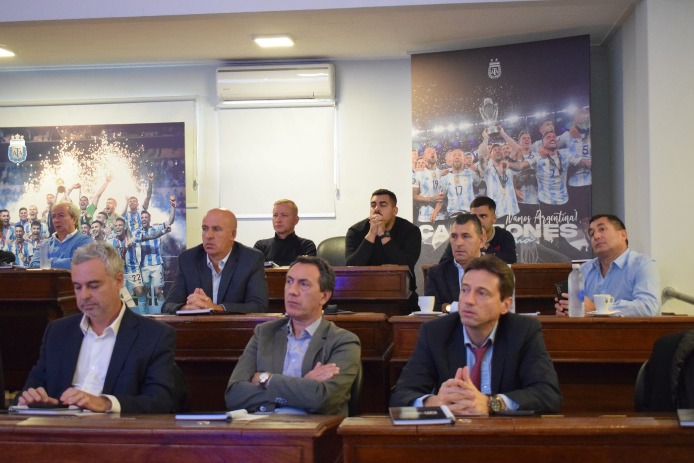 Reunión AFA Mariano Cowen Gimnasia.jpg