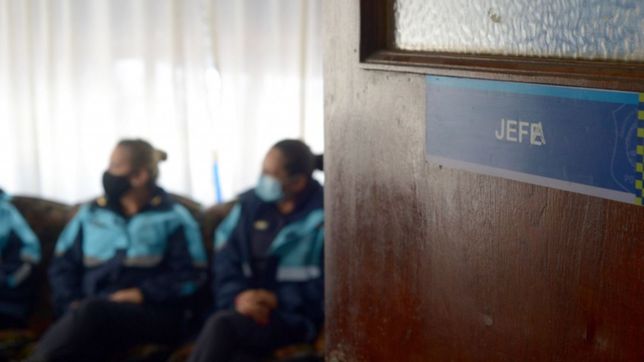 la trama detras del inedito nombramiento de tres comisarias en la plata
