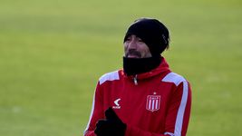 ¿que piensa eduardo dominguez del mercado de pases de estudiantes? ¿que piensa eduardo dominguez del mercado de pases de estudiantes?