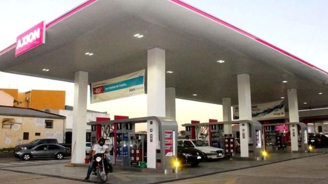 suspendieron a dos funcionarios en la causa de estafa al estado con carga de combustible