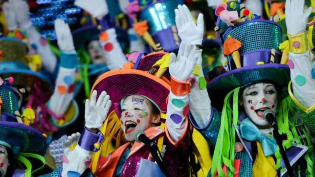 la plata se viste de carnaval: murgas, comparsas, bandas en vivo y mucho mas