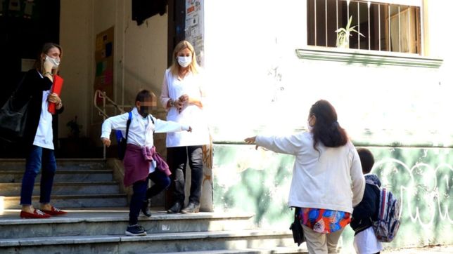 ¿que pasaria con las clases en la plata si se aplica el criterio del gobierno nacional?