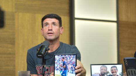 La emotiva charla entre Chirola Romero y Maradona en Estancia Chica durante su paso por Gimnasia