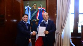 alak recibio al consul de paraguay para articular actividades culturales y de integracion en la ciudad