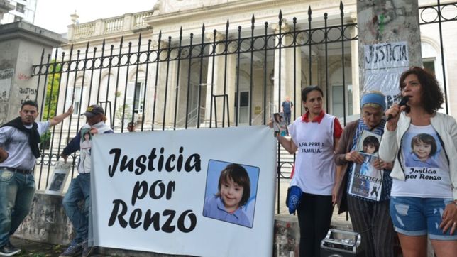 la mama de renzo villanueva, ante la posible liberacion de los detenidos: tengo miedo