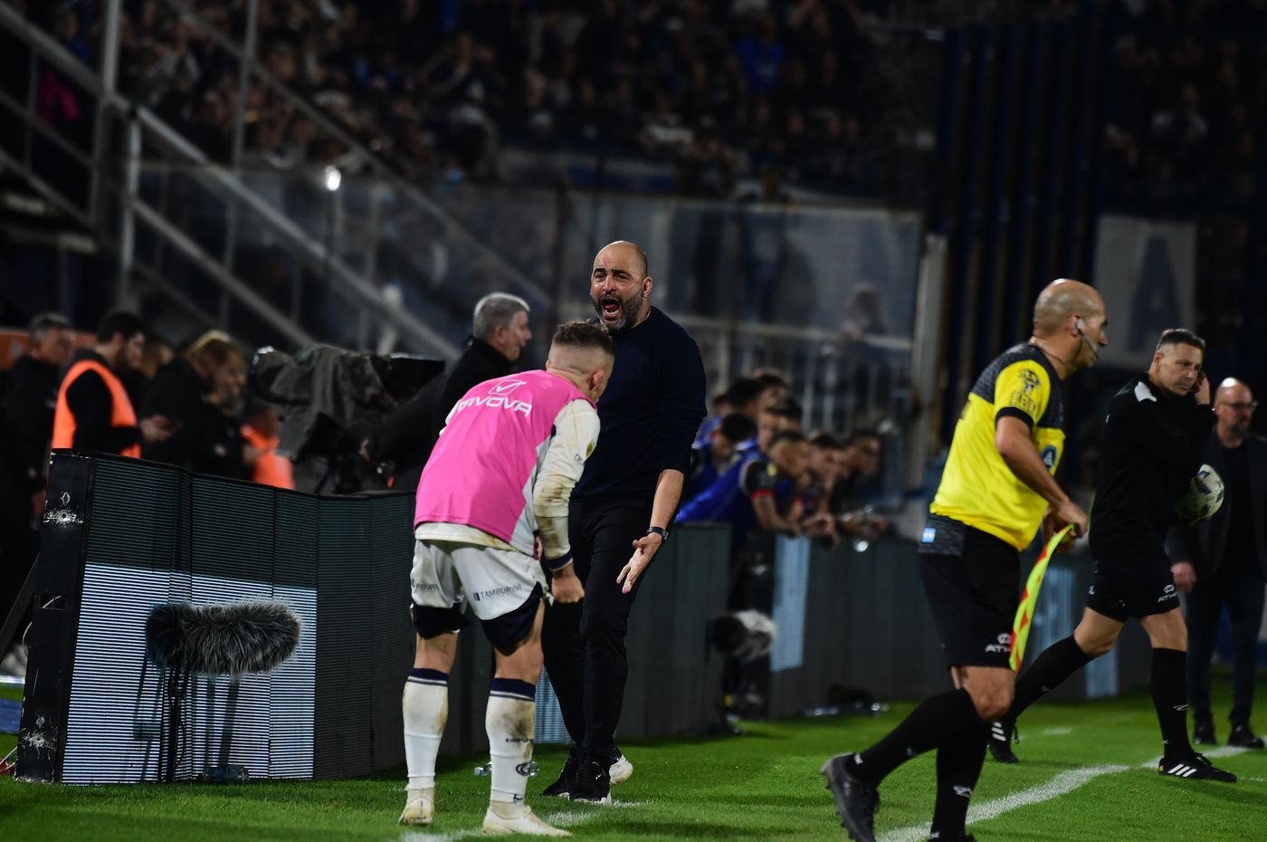 Gimnasia Barracas Central festejos (4) Méndez.JPG