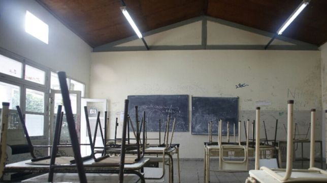 tras el fracaso de la paritaria, los gremios docentes comenzaron un nuevo paro