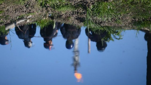 las fotos del violento enfrentamiento entre la uocra y la policia en ensenada