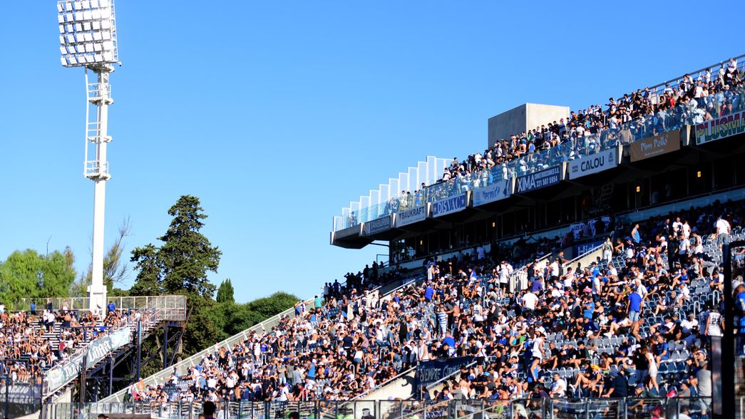 Así lucen los ascensores de la renovada Platea Néstor Basile en el Bosque