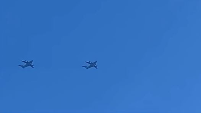 dos aviones militares sobrevolaron la plata y generaron alarma entre los vecinos