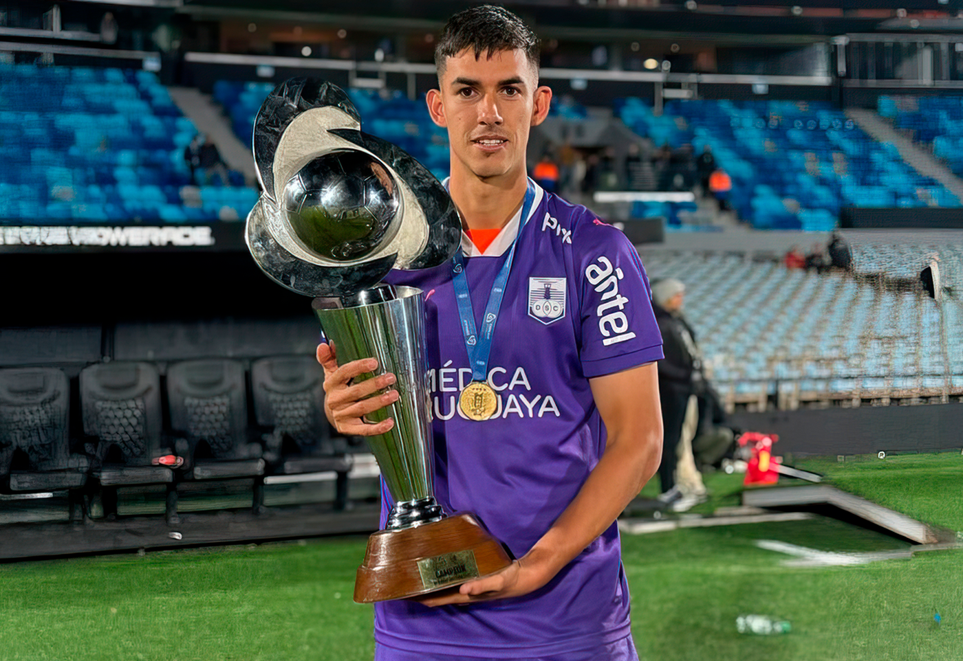 Renzo Giampaoli Defensor Sporting.png