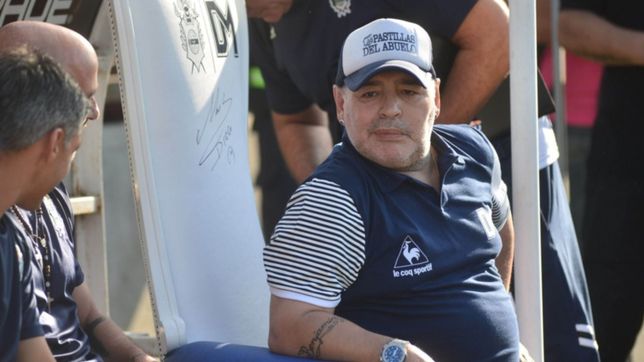 polemica declaracion de un jugador de gimnasia: maradona no arma el equipo, el es mas marketing