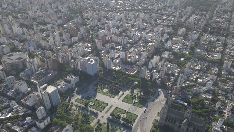 Invitan a redescubrir la historia de La Plata con nuevas salidas del Walking Tour este fin de semana Invitan a redescubrir la historia de La Plata con nuevas salidas del Walking Tour este fin de semana