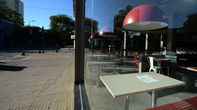 uno de los asesores del gobierno nacional pidio suspender todo desde las 18