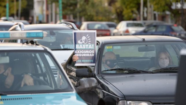 video: vecinos de los hornos organizaron una caravana por la seguridad