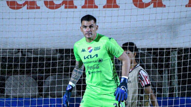 se cayo la negociacion con santiago rojas y gimnasia debera buscar otro arquero