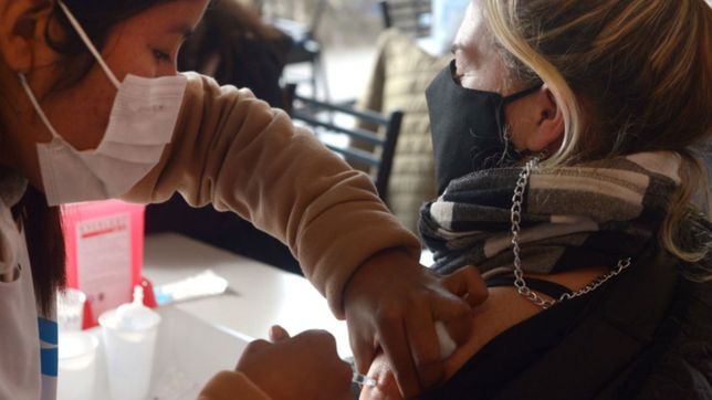 ¿cual es la efectividad de las vacunas que hay en argentina contra la variante delta?