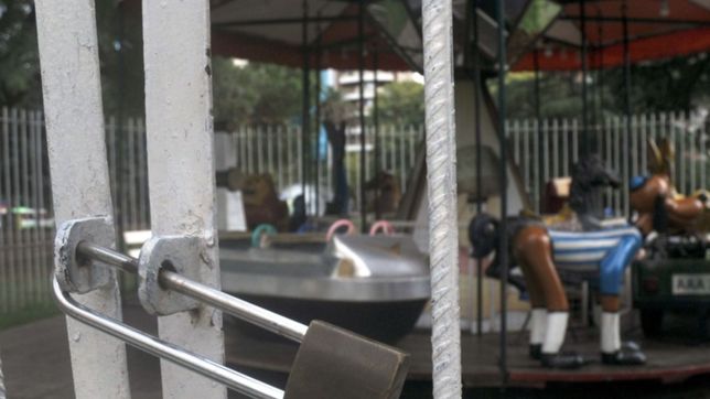 nueve calesitas batallan por mantener viva una historica y emotiva tradicion en la plata