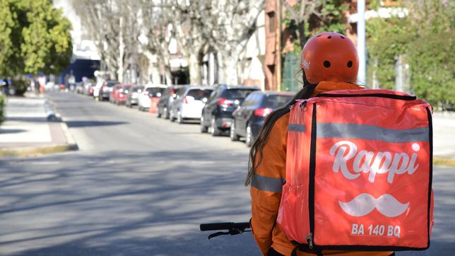 secuestraron droga en un control en san carlos y se la dieron a una repartidora para que la lleve a la comisaria
