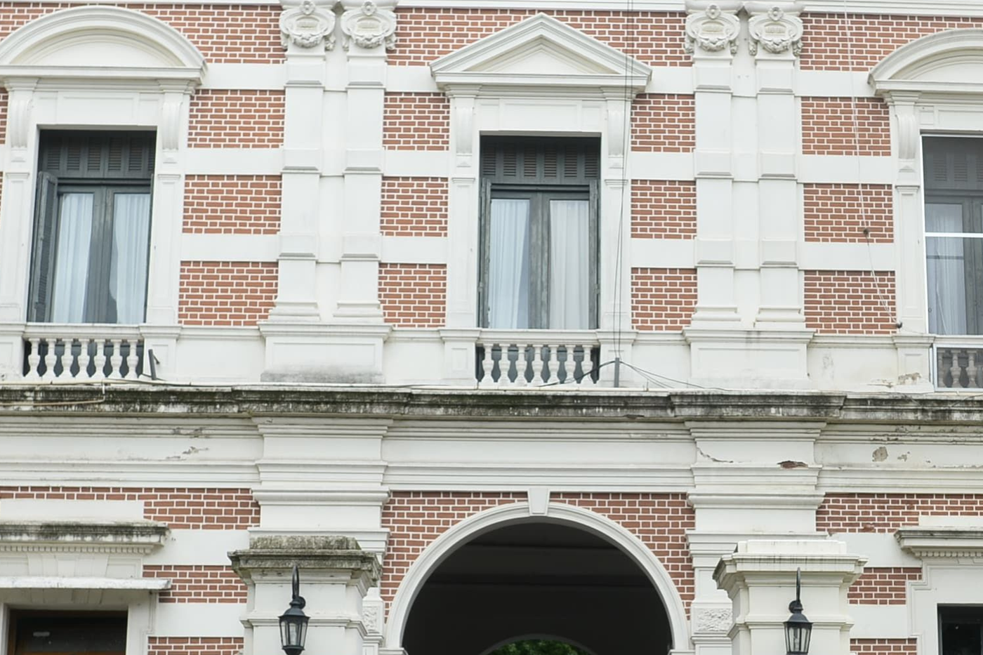 En la mañana y la tarde del 23 de marzo hubo reuniones del gobernador de la provincia de Buenos Aires, Victorio Calabró, con sus funcionarios