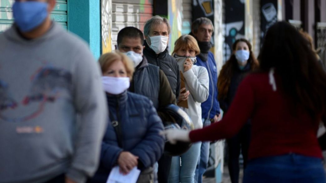 La OMS advirtió que el coronavirus podría transmitirse por el aire a más de dos metros