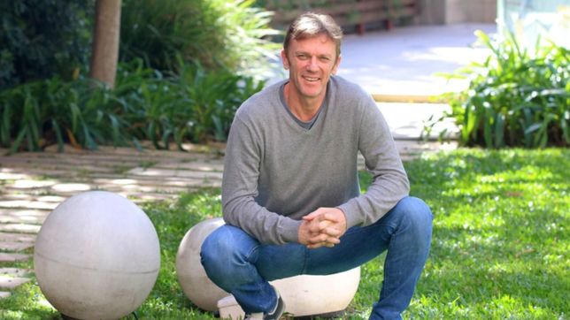 la impresionante remera de bilardo, messi y la copa del mundo que se hizo federico delia