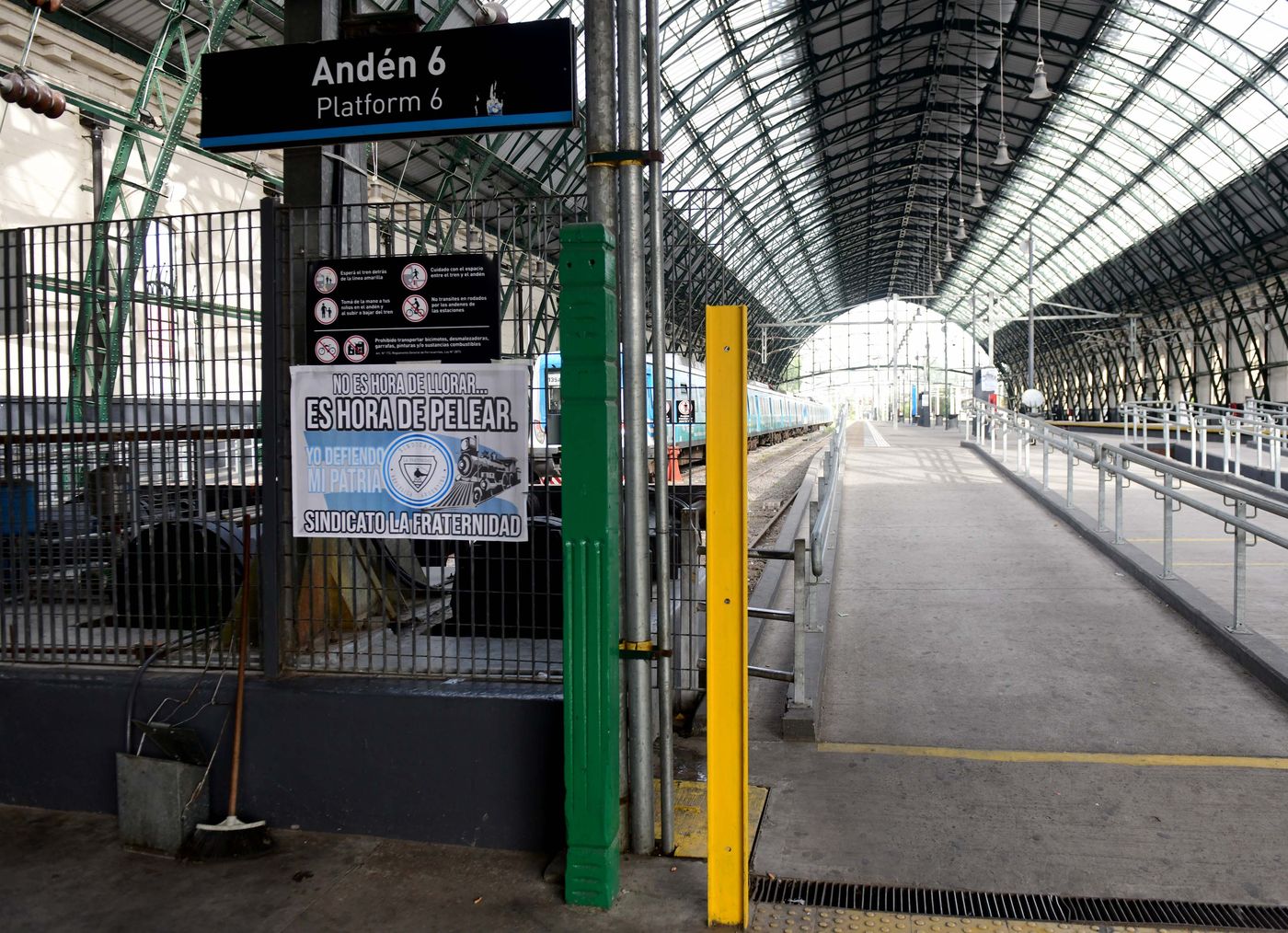 Paro de trenes (7).jpg