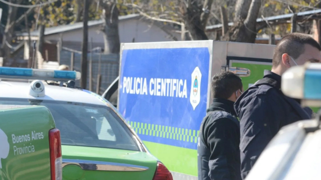 un hombre fue encontrado muerto en la vereda de su casa de altos de san lorenzo