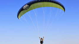 robaron dos parapentes en la plata y cayeron porque quisieron venderlos por internet robaron dos parapentes en la plata y cayeron porque quisieron venderlos por internet