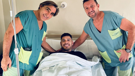 Insfrán fue operado con éxito y ya comienza su rehabilitación Insfrán fue operado con éxito y ya comienza su rehabilitación