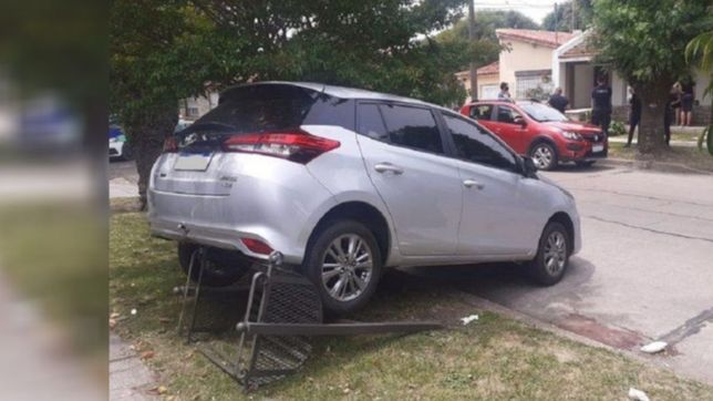 tragedia y conmocion: hizo marcha atras con el auto, atropello y mato a su esposa