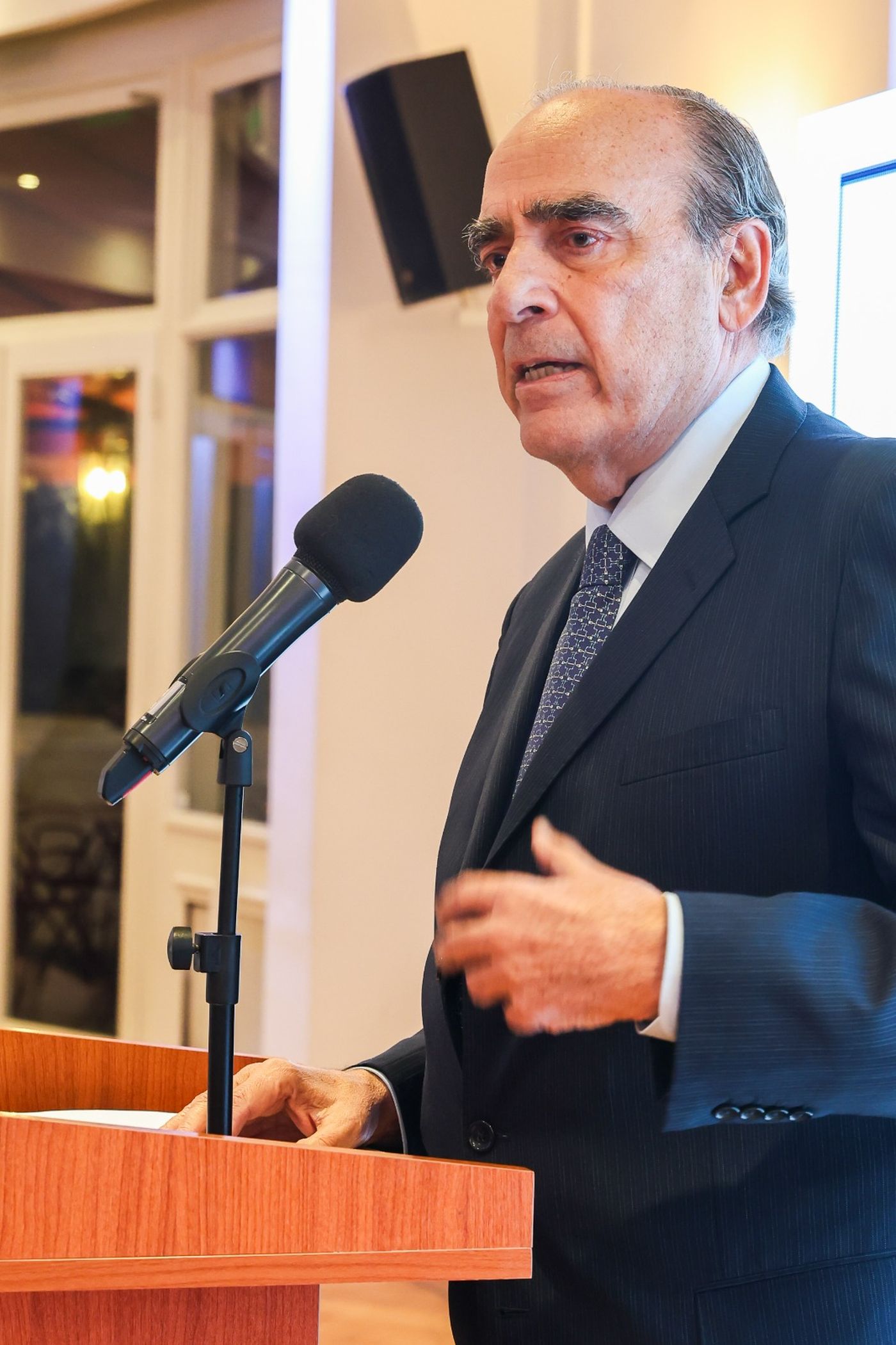 Guillermo Francos sostuvo que toda la sociedad está “convulsionada” por la irrupción de la tecnología.