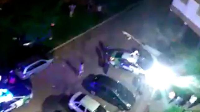 video: volvieron a destrozar la casa del acusado de abusar de una nena de cuatro a