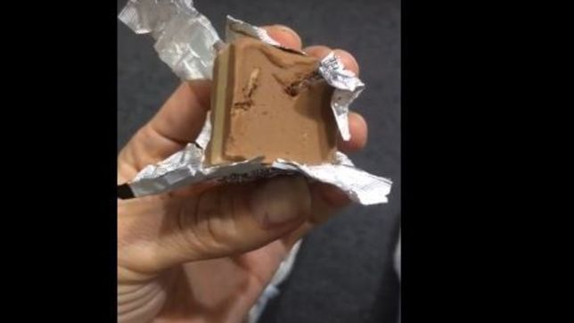 video: una periodista compro un marroc en la plata y estaba lleno de gusanos vivos