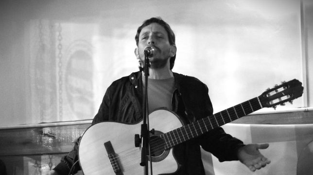 dolor por la muerte de un querido musico y cantante de berisso