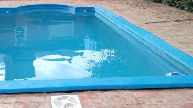 hallaron a un hombre muerto en una pileta de berisso e investigan las causas