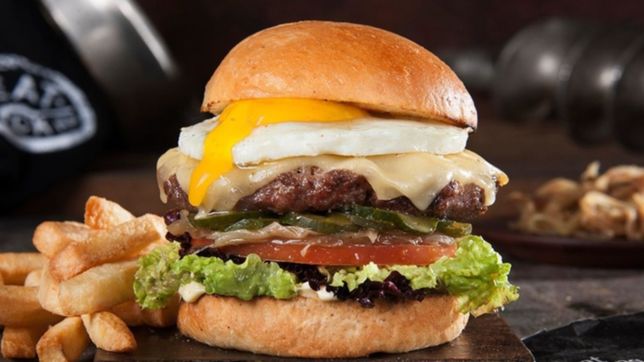 una burger por una birra: la ingeniosa promocion de una hamburgueseria de la plata