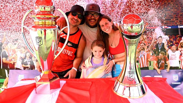 el country de estudiantes se llena de gloria y exhibe las copas para fotos este fin de semana