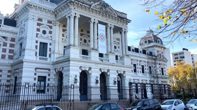 kicillof se reune con los gremios estatales y docentes para revisar la pauta salarial