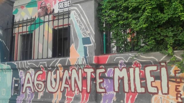 campana sucia: acusan al sector de milei de vandalizar un local del fit unidad en la plata