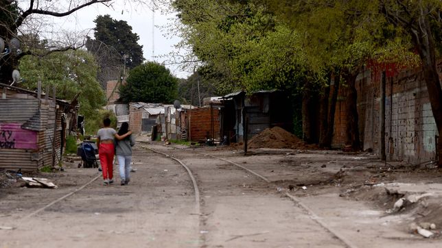 mas de 260.000 personas viven en barrios populares y sin servicios basicos en el gran la plata