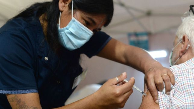 ¿a quienes le llegaran los proximos turnos de vacunacion en la provincia?