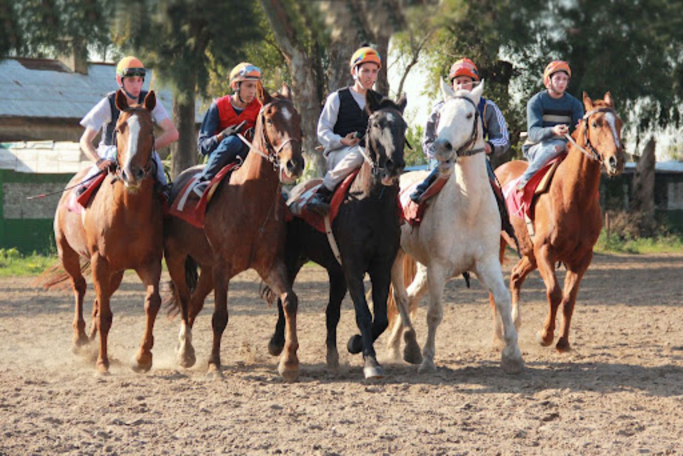 Escuela de Jockeys aprendices del Hipódromo de la ciudad de La Plata.jpg